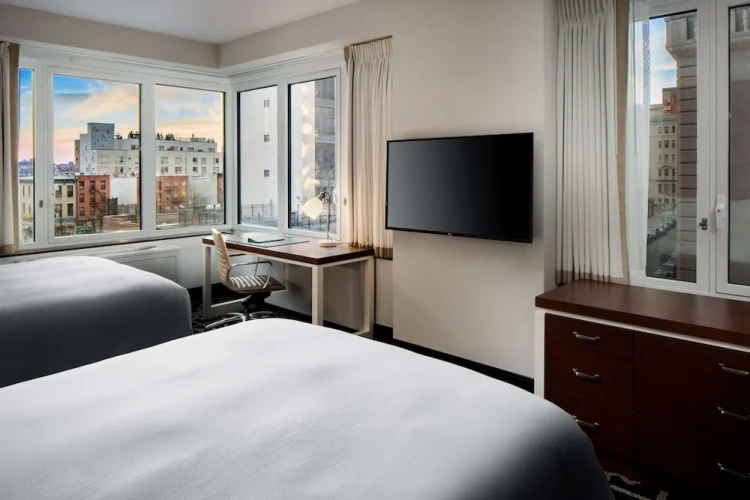 Deluxe Quadruple room