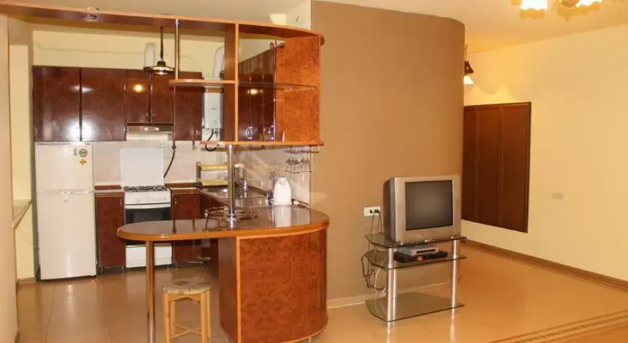 Apt On Tumanyan-Abovyan