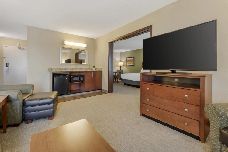 Quadruple Suite