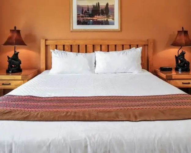 Cedar Breaks Lodge - 3 Nights, Brian Head, USA