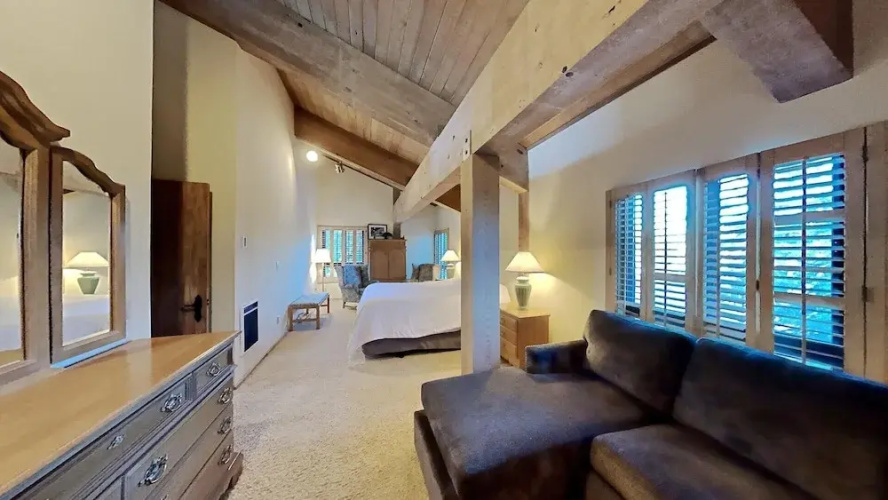410 4 Bedroom Condo