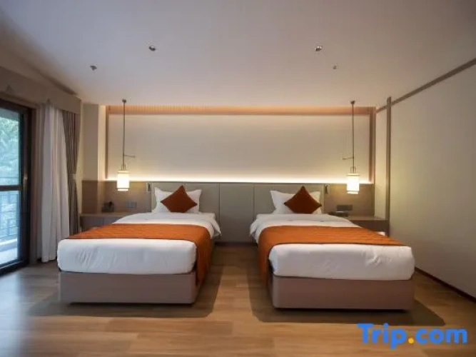 Luxury Twin room with balcony