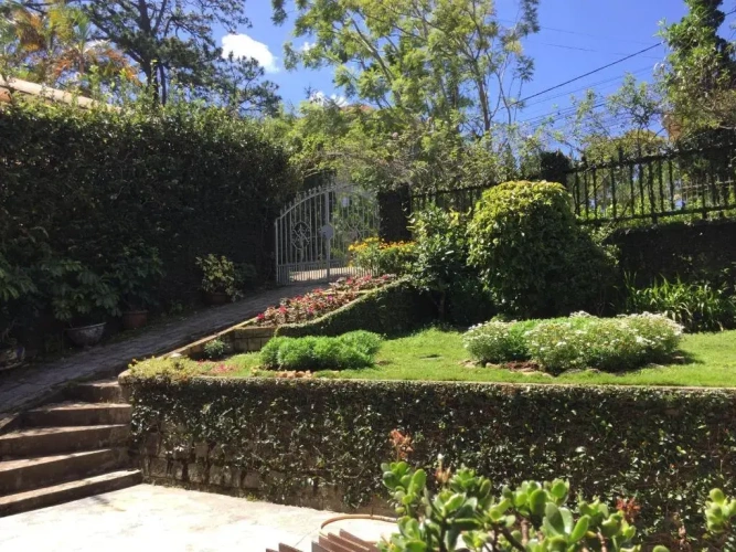 3 Bedrooms Villa