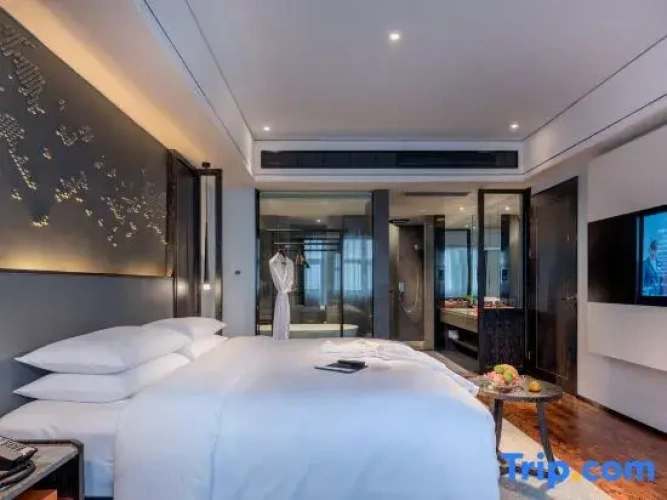 3 Bedrooms Suite