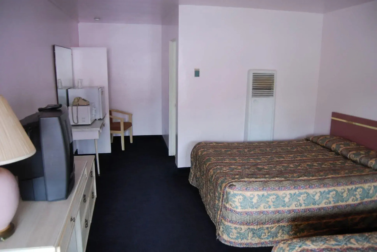 Homestead Motel