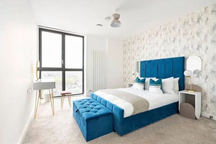 2 Bed Penthouse - Balcony - Smoking - Parking