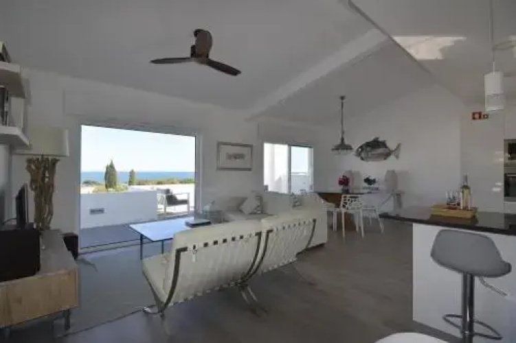 Villa 44