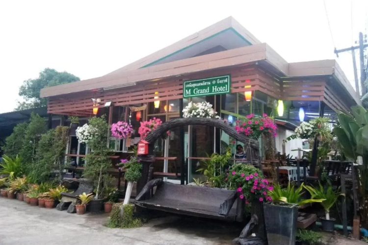 M Grand Hotel