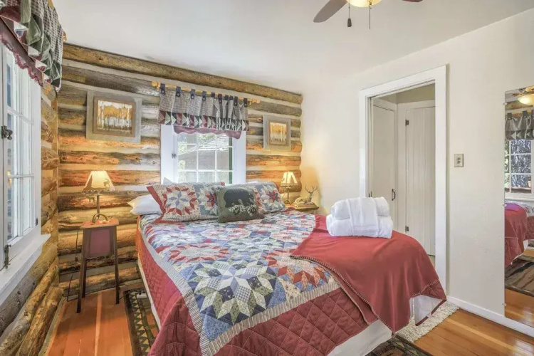Wine Gazebopikes Peak Mountain Log Cabin for 2