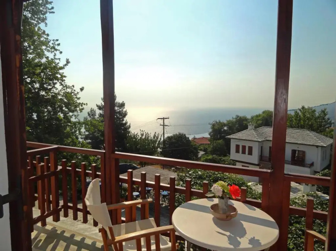 Hotel Vrionis