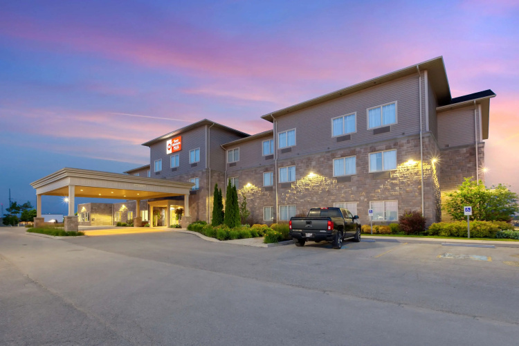Best Western Plus Walkerton Hotel & Conference Centre - Ontario