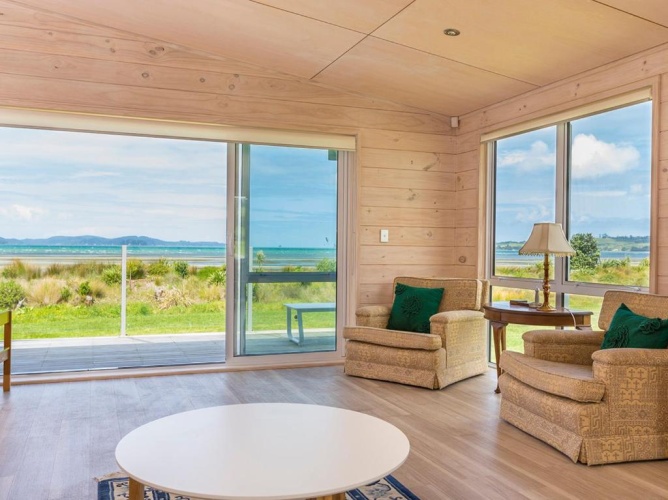 Beachfront Escape - Snells Beach Holiday Home