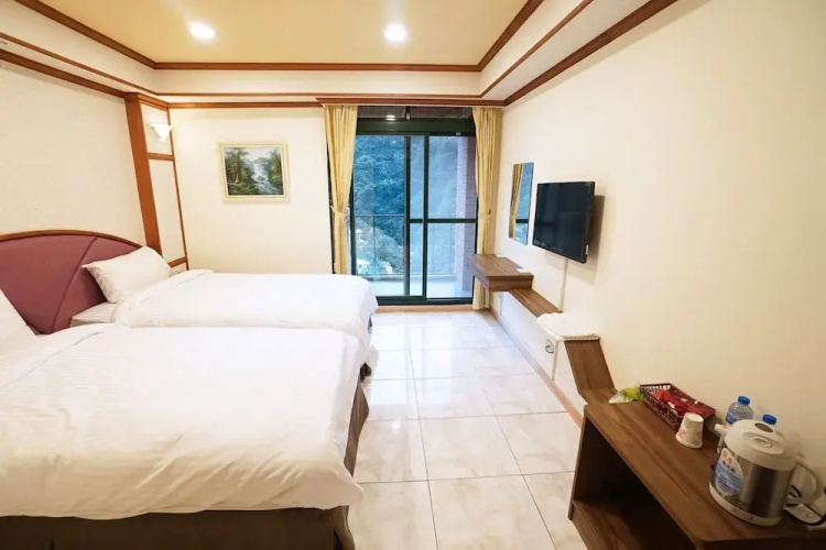 Xanadu Hostel