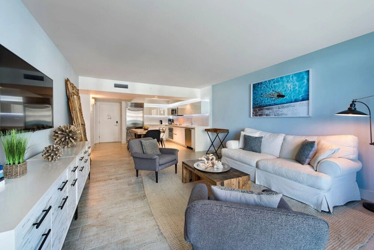 5 Star Oceanfront Hotel Residence - 1440