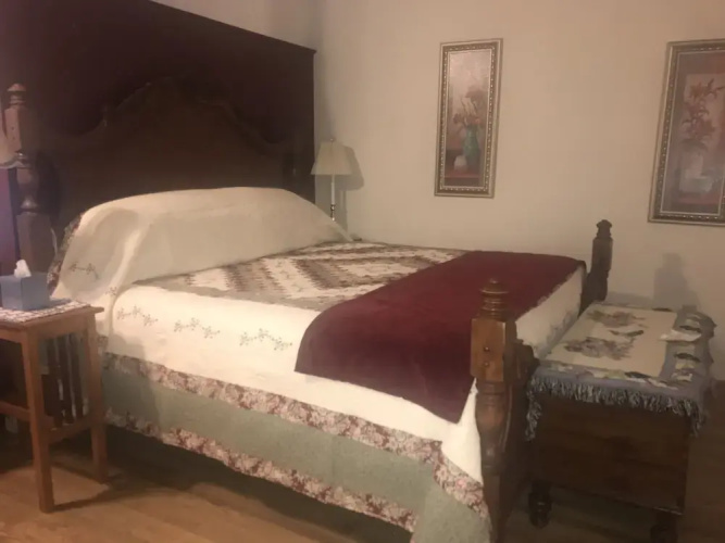 Campbell House B&B