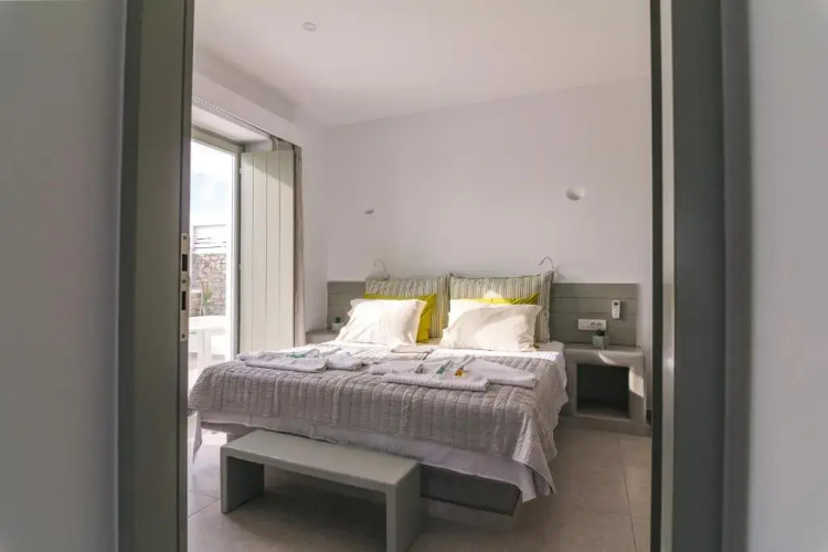 Olive Garden Luxury Resort - Pool & Seaview Suite I - Aliki Paros