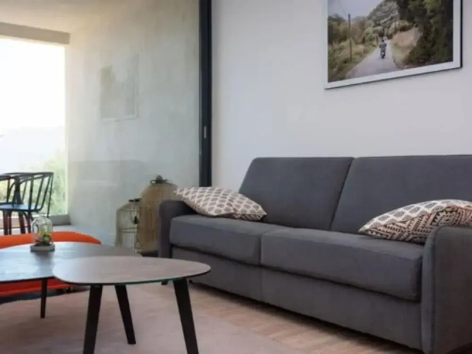 1 Bedroom Apartment with sea view