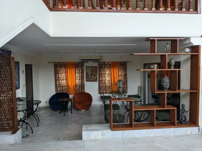 Veronica Guest House