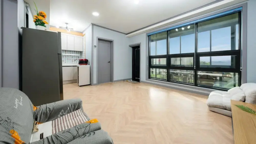 Jigeum Yeosu Ocean View Pension