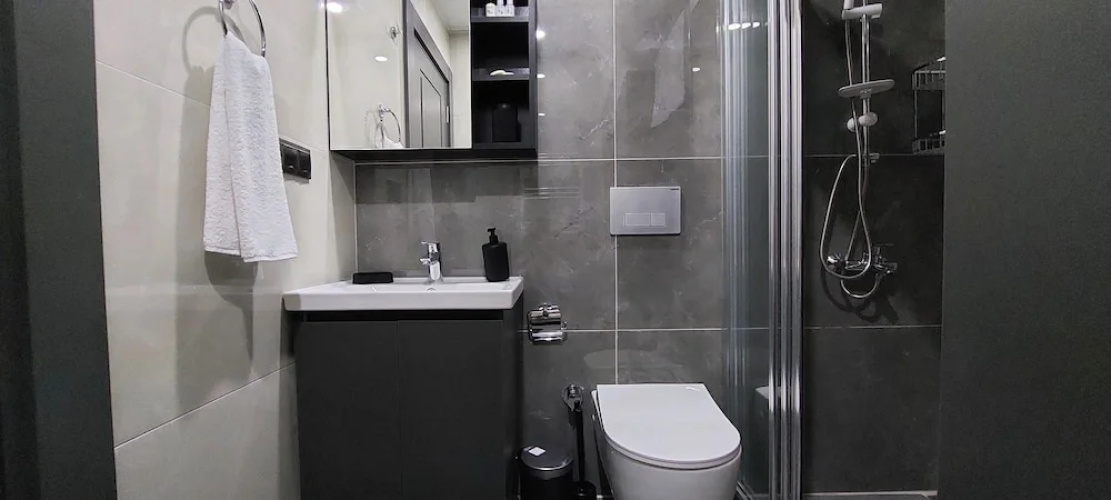 New Flat Large Living Space 5 Close to Lara Beach