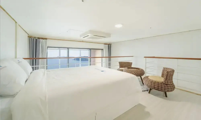 Yeosu Sunset Hostel and Pension