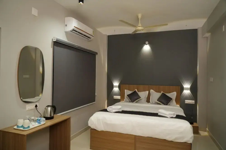 Elegant Residency