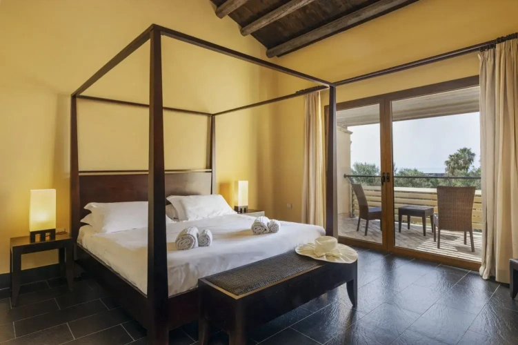 Standard Club House Quadruple room
