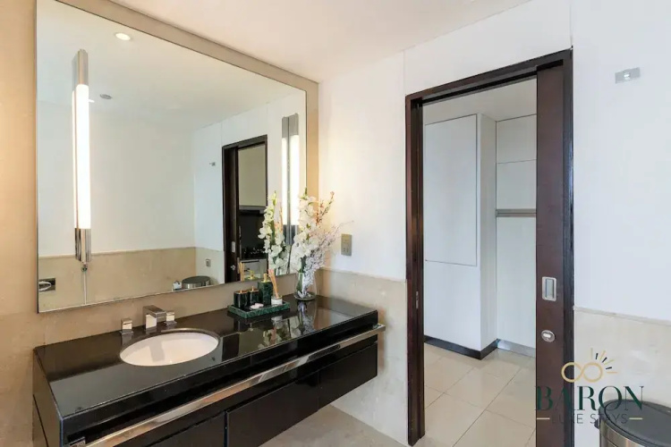 Elegant Studio Address Marina