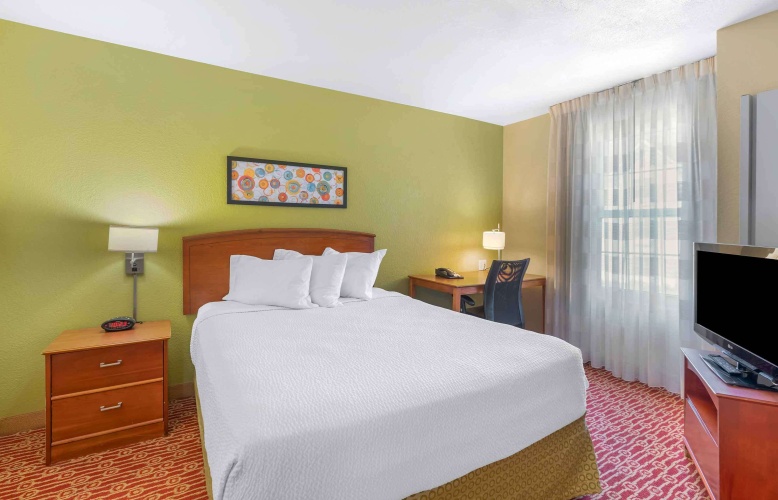 2 Bedrooms Quadruple Suite