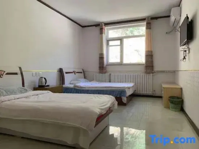 Luanping Jianxia Farm stay