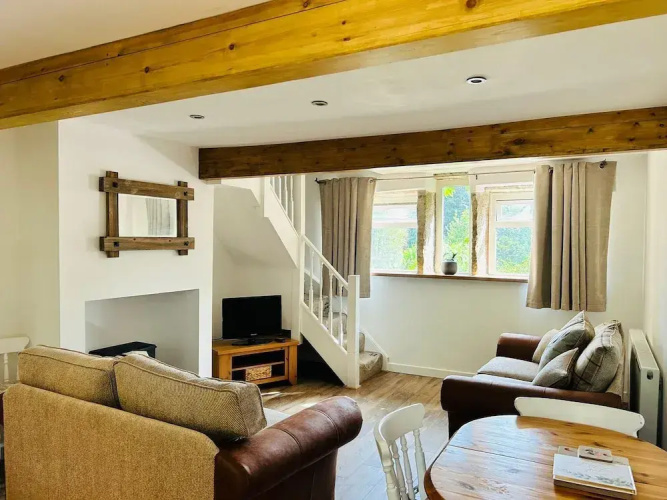 Cozy Cottage in Mytholmroyd nr Hebden Bridge