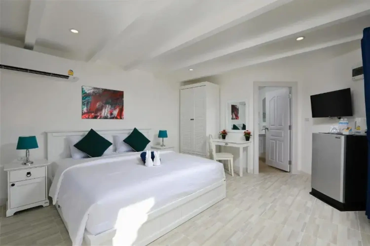 Deluxe Double room with balcony