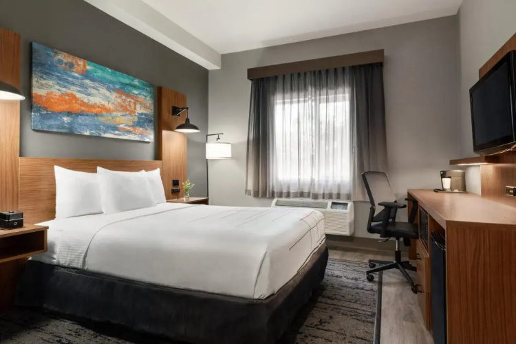 Holiday Inn Express Salem (Oregon Capitol)