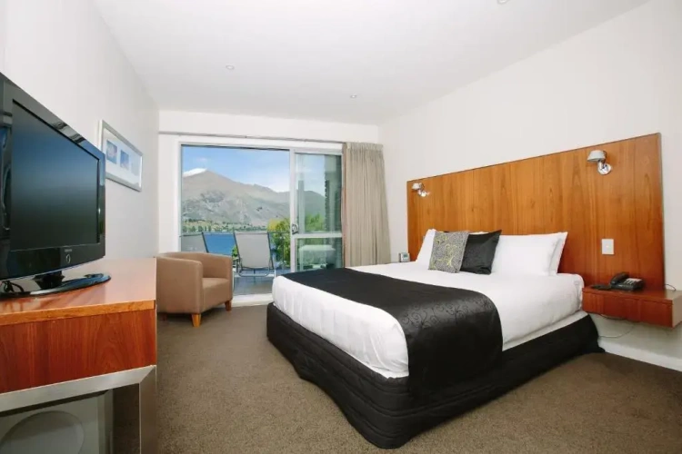 1 Bedroom Deluxe Apartment