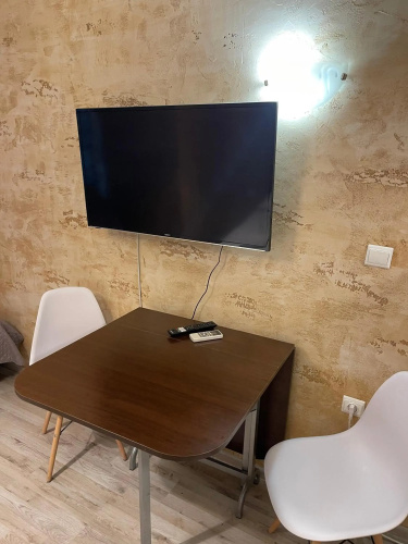 Colonel apartment 836
