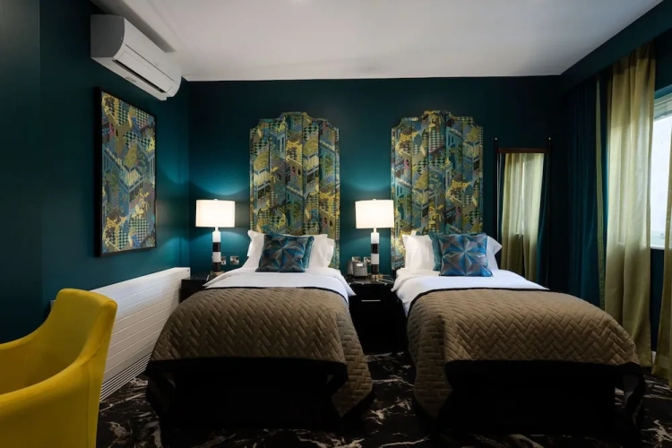 Classic Twin room