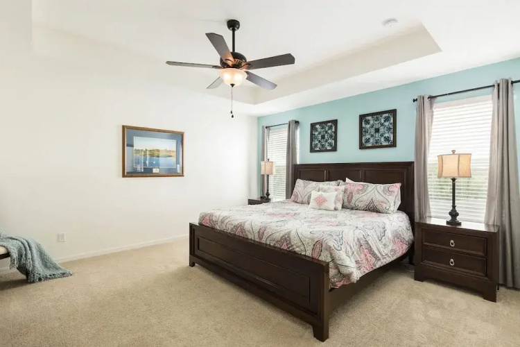 Executive  8 bed Pool & Spa Home Close To Disney, Davenport, US