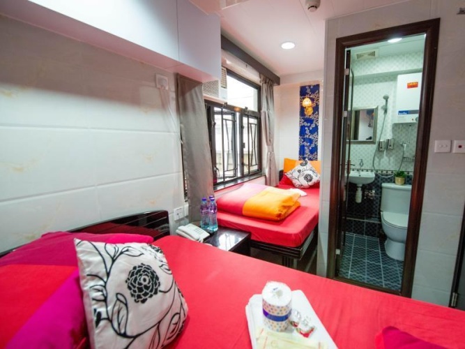 Standard Triple room