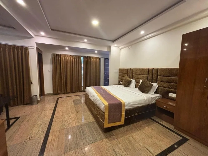Family Suite with pool view