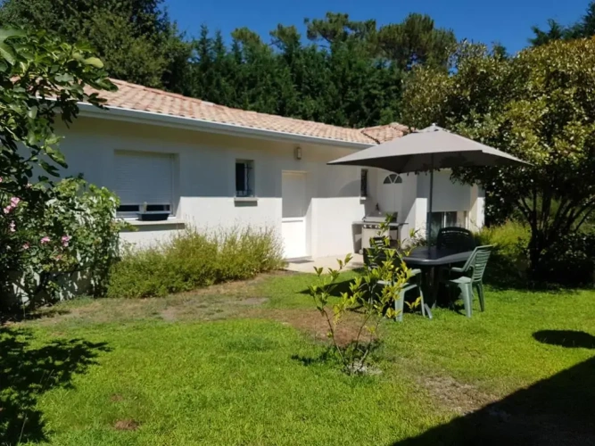 2 Bedrooms Cottage