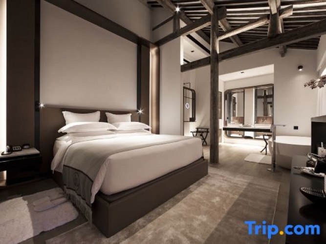 Standard room with garden view