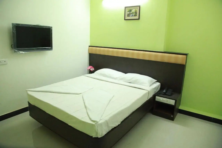 Jeyam Residency