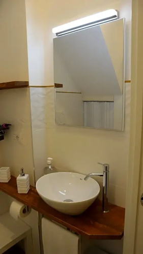 Aura b&b