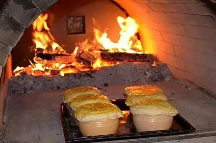 Rétespajta és Apartmanház