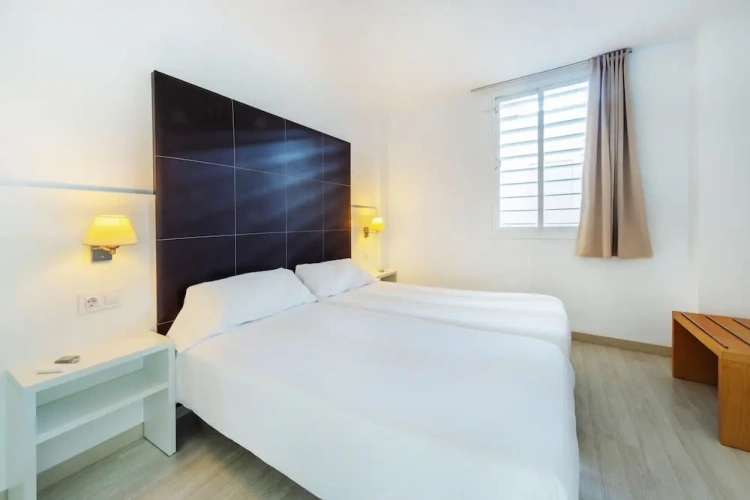 1 Bedroom Double Apartment with balcony