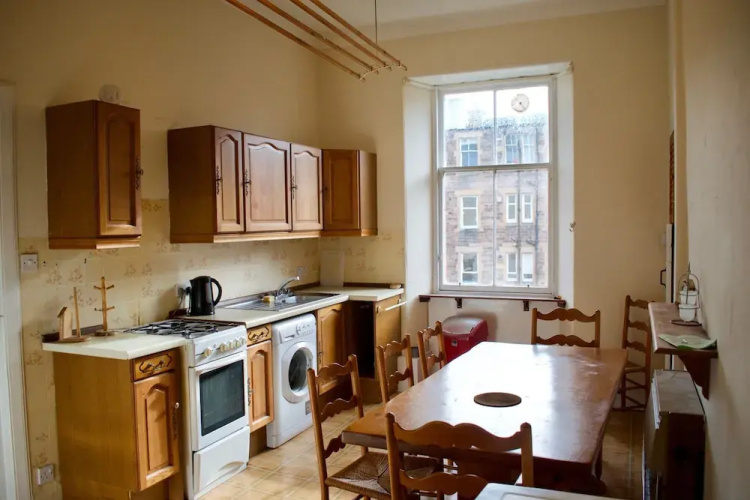 Traditional 2 Bedroom Apartment