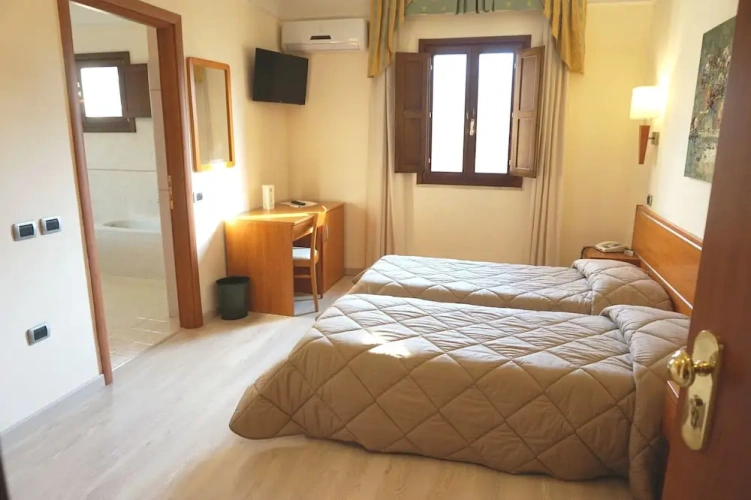 Standard Single room with balcony