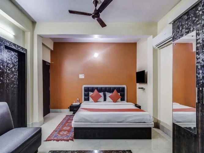 Hotel Navneet Residency by OYO Rooms