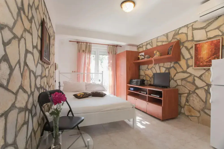 Apartments Ana