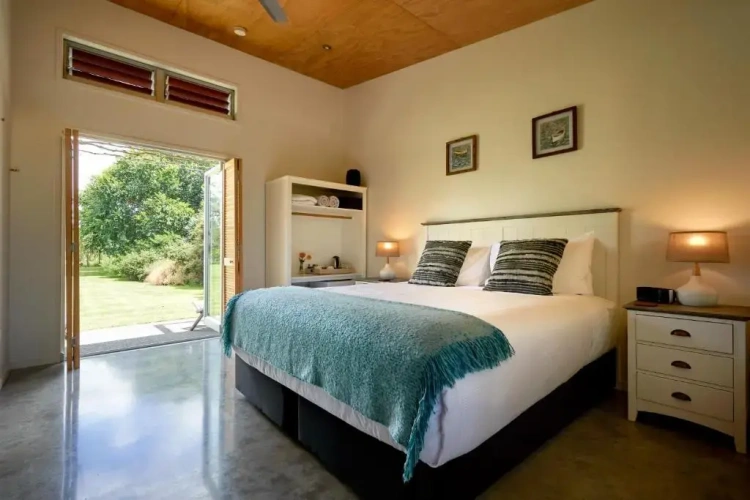 Standard Double room with view
